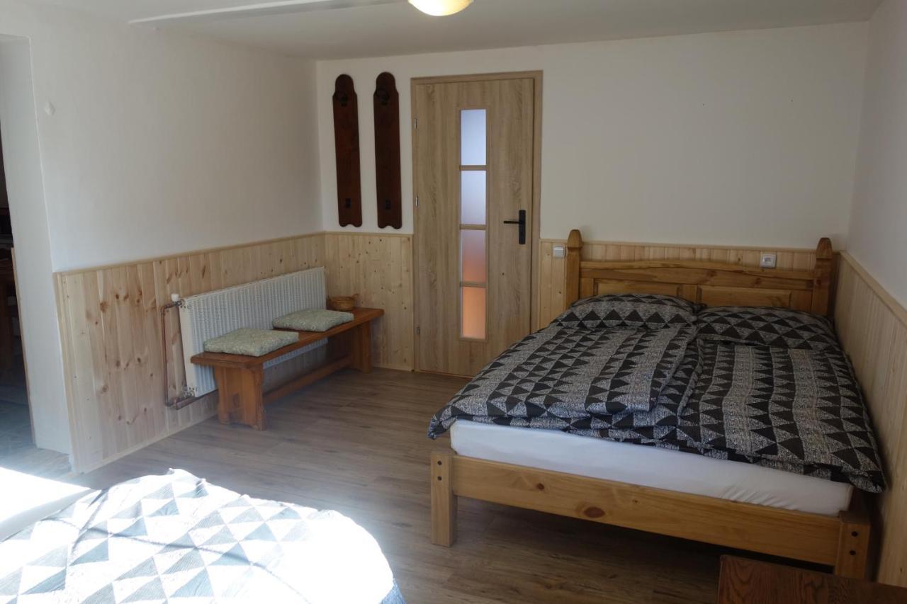 Pod Lipou Hotell Dolní Brusnice Exteriör bild