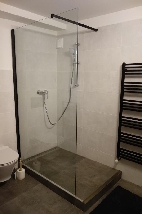 Pod Lipou Hotell Dolní Brusnice Exteriör bild